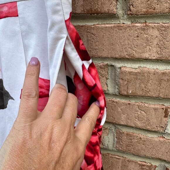 Floral Sleeveless Dress with Red Roses - Picture 3 of 7